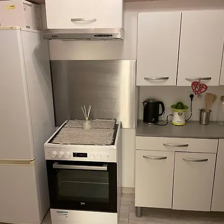 Apartment Calme Au Jardin De Cesar Frejus